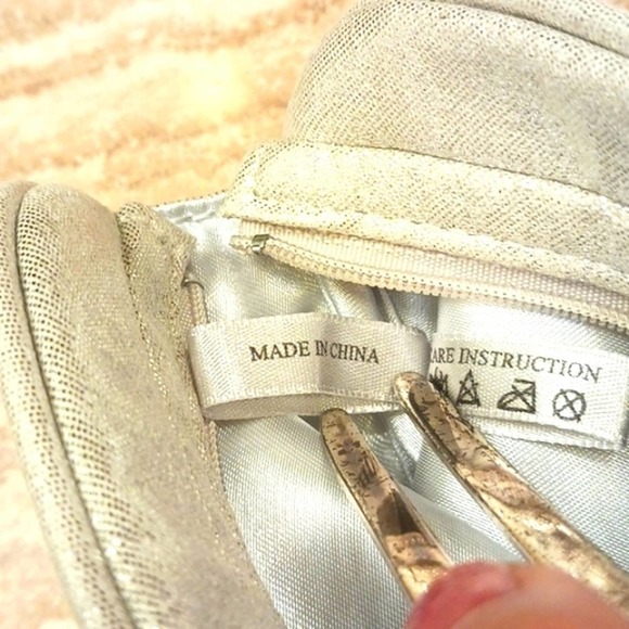 Dior Gold Crossbody Bag - Picture 15 of 15